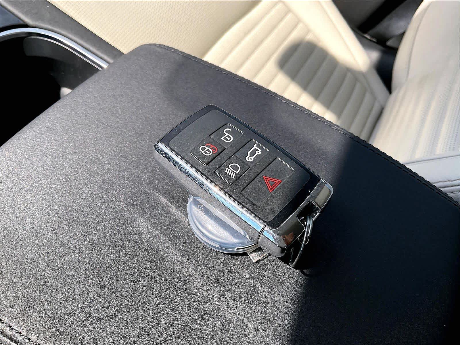 Used 2021 Land Rover Discovery Sport S AWD/4WD image 13