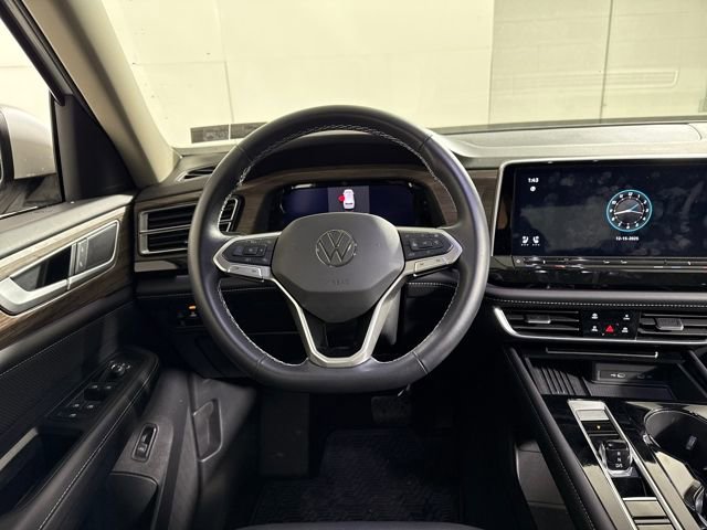 Used 2025 Volkswagen Atlas SEL image 13