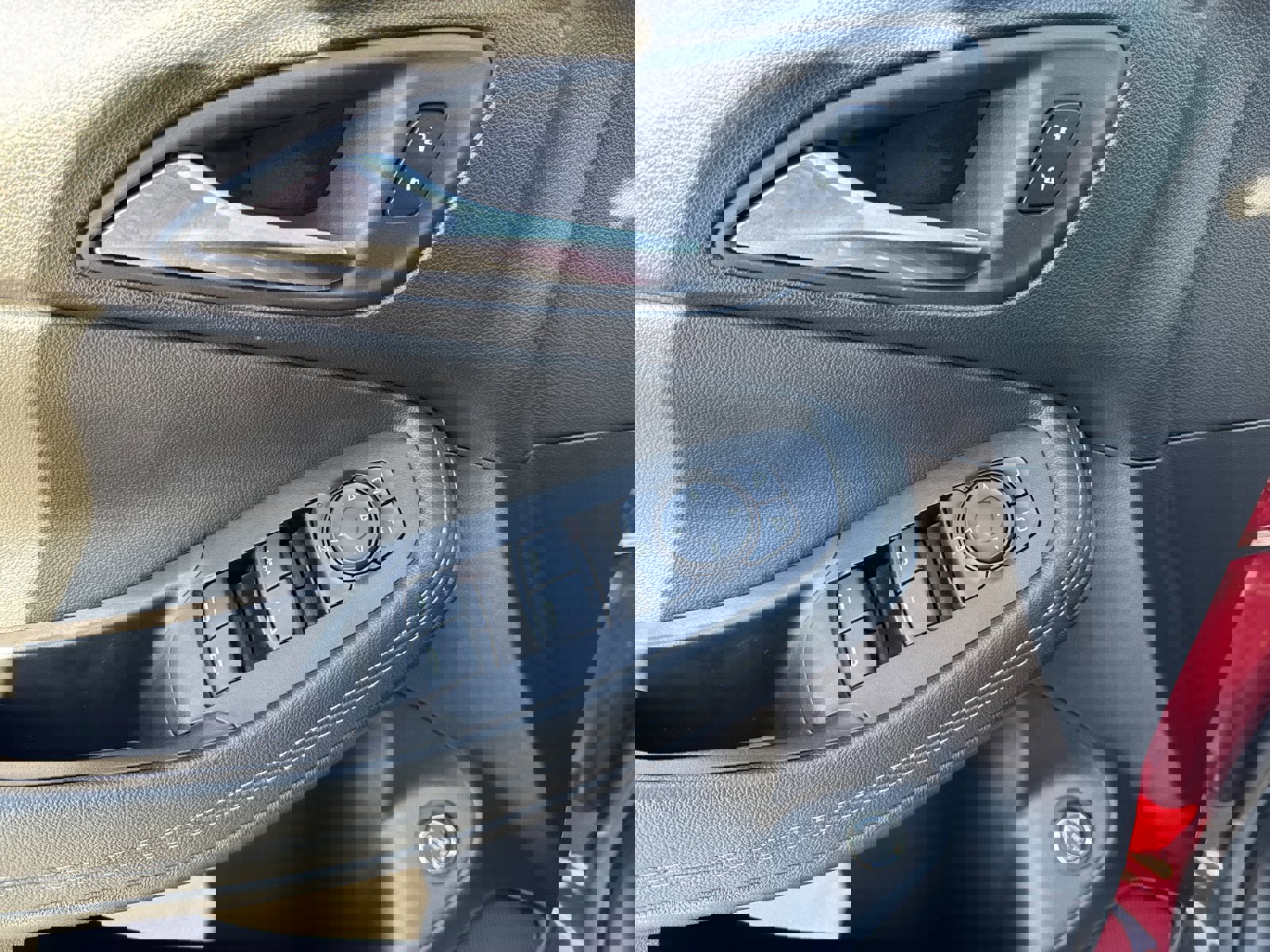 Certified 2023 Buick Encore GX Select w/ Sport Touring Package image 26