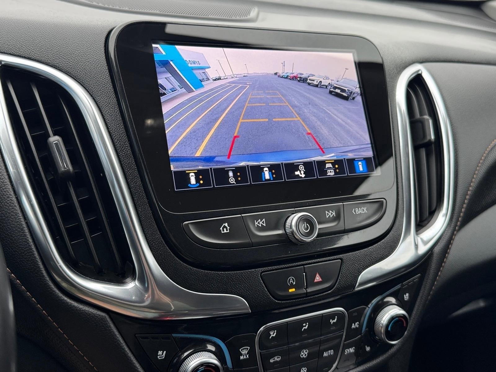Used 2022 Chevrolet Equinox Premier image 16