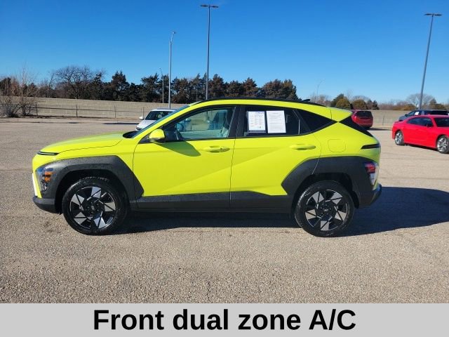 Used 2025 Hyundai Kona SEL image 3