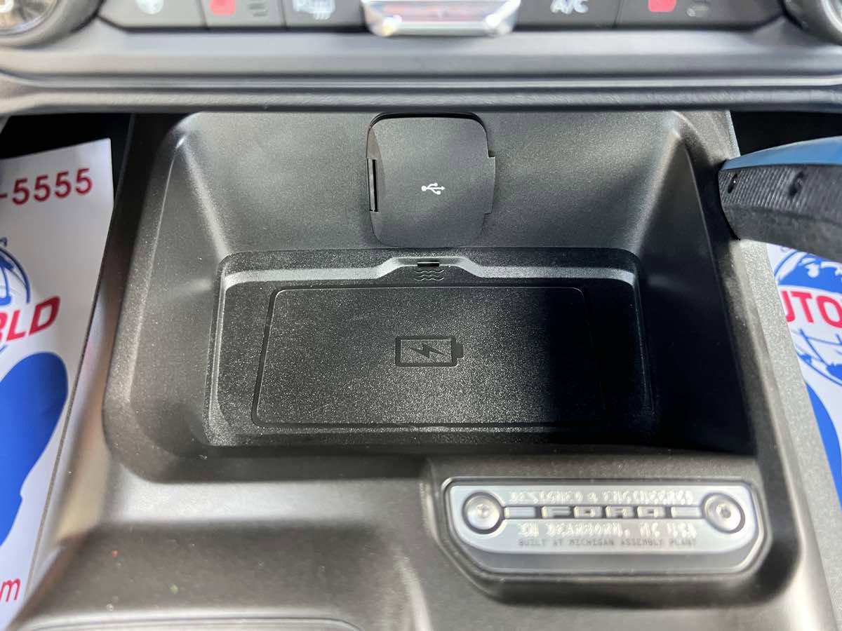 Used 2023 Ford Bronco Wildtrak image 52