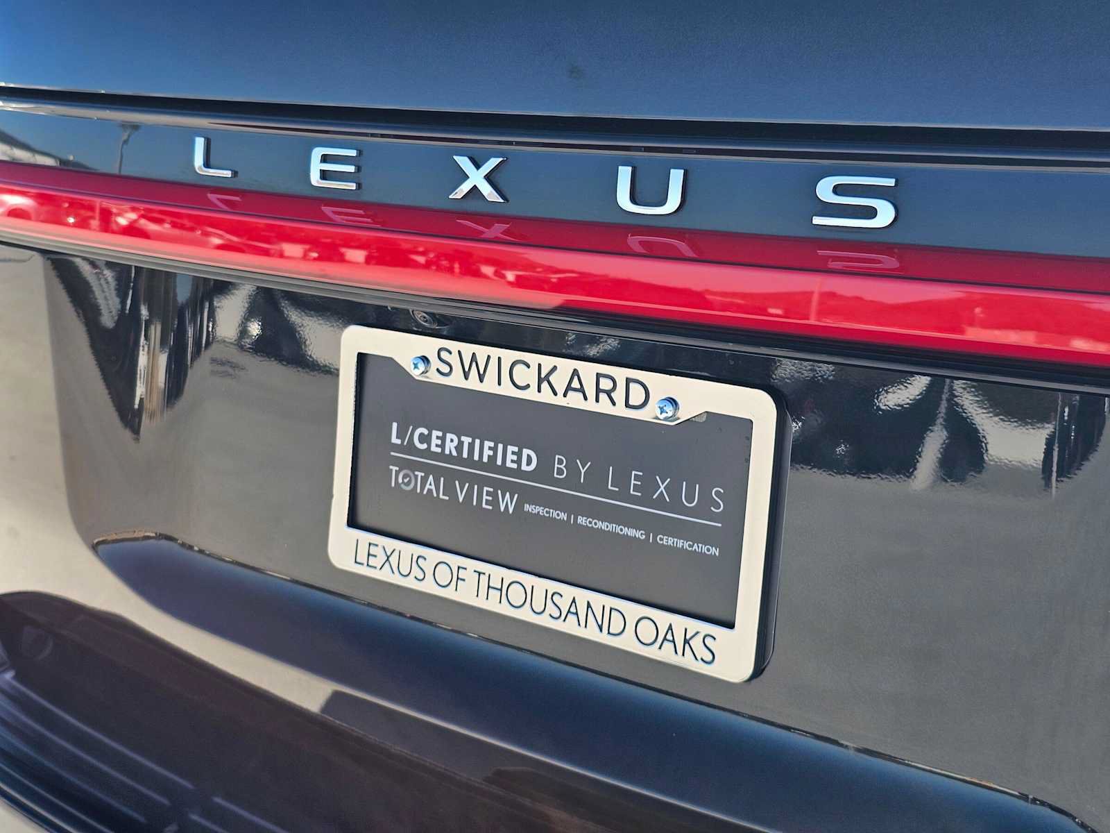 Certified 2025 Lexus GX 550 w/ Cold Area Package AWD/4WD image 13