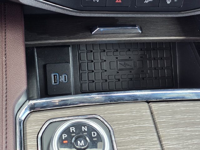 Used 2024 Ford Expedition Limited RWD image 29