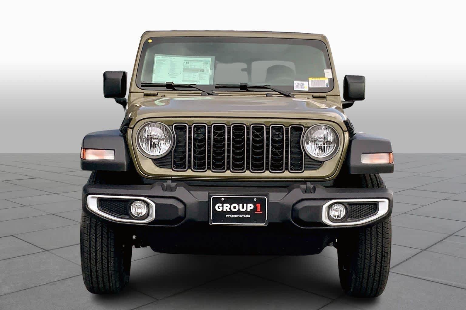 New 2026 Jeep Gladiator Sport AWD/4WD image 3
