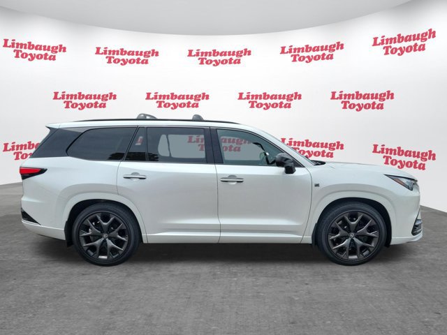 Used 2026 Lexus TX 500h AWD w/ Technology Package image 24