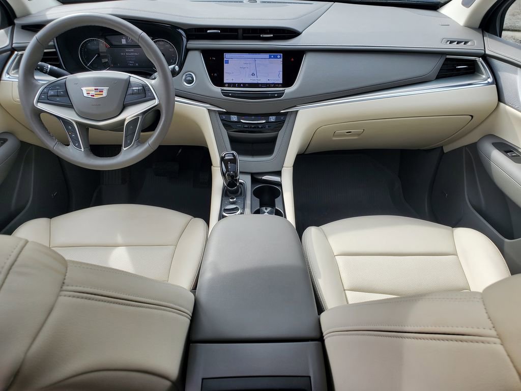 Used 2023 Cadillac XT5 Premium Luxury w/ LPO, Floor Liner Package image 19