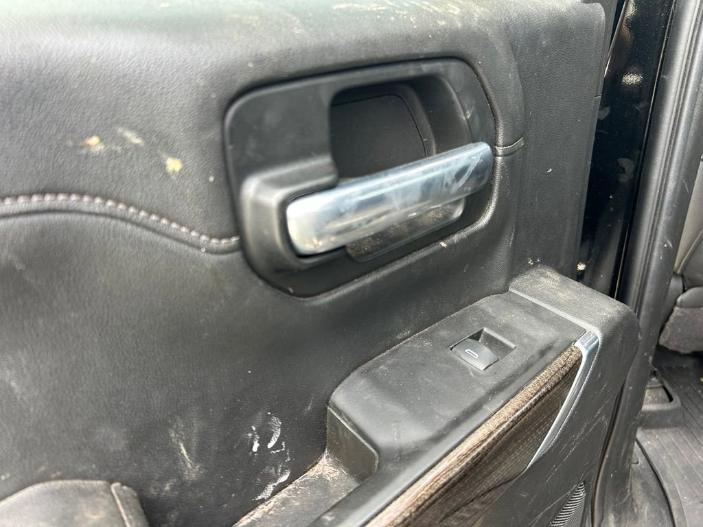 Used 2020 Chevrolet Silverado 1500 RST AWD/4WD image 25
