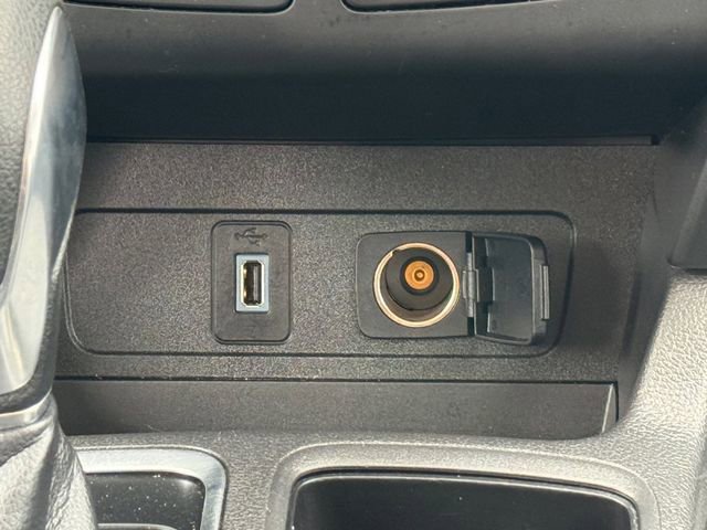 Used 2019 Ford Escape SE image 6