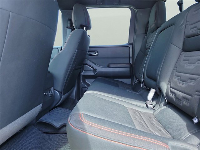 Used 2025 Nissan Frontier PRO-4X w/ Pro Convenience Package image 9