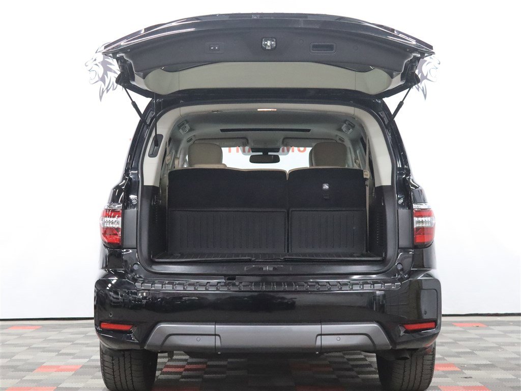 Used 2022 Nissan Armada SL w/ Captain's Chairs Package image 6