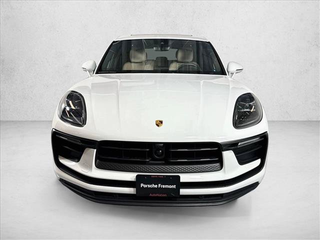 Certified 2026 Porsche Macan Turbo AWD/4WD image 6