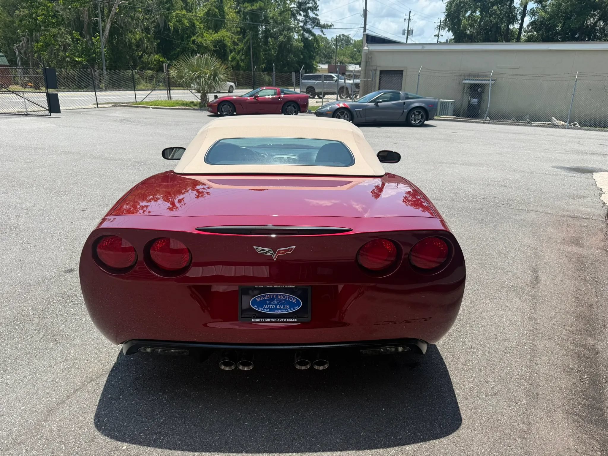Used 2006 Chevrolet Corvette Convertible w/ Preferred Equipment Group RWD image 4