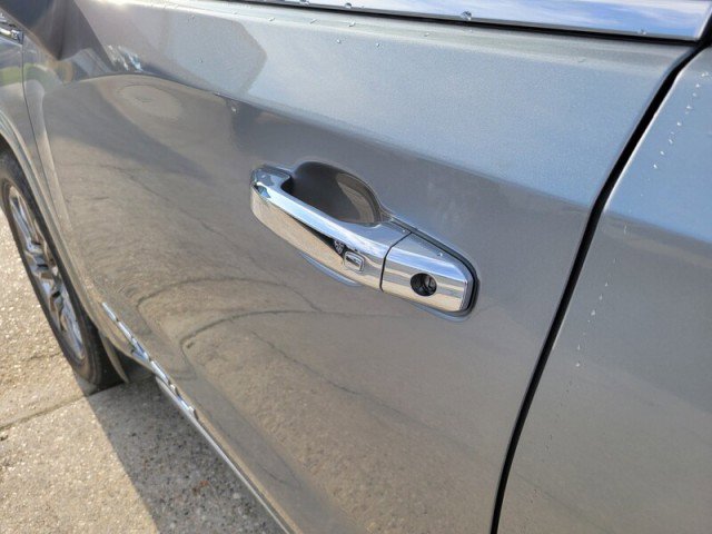 Used 2024 GMC Sierra 1500 Denali Ultimate image 11