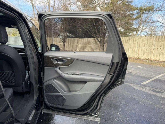 Certified 2025 Audi Q7 Premium Plus w/ Premium Plus Package image 25