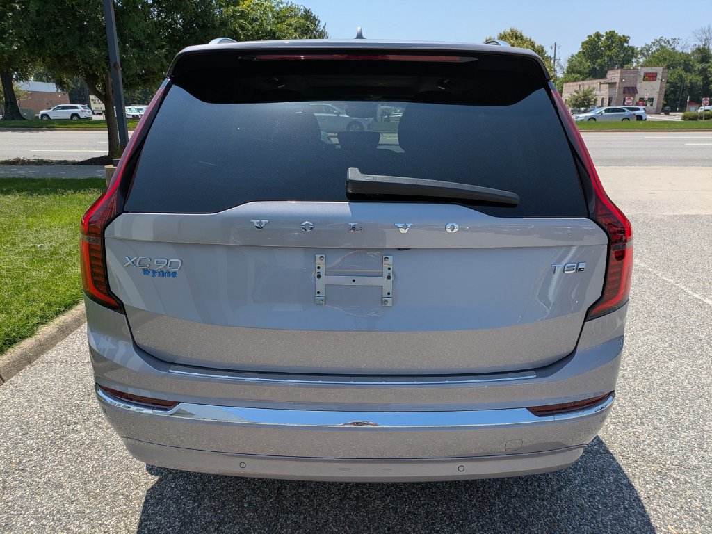 New 2026 Volvo XC90 T8 Plus w/ Protection Package Premier AWD/4WD image 5