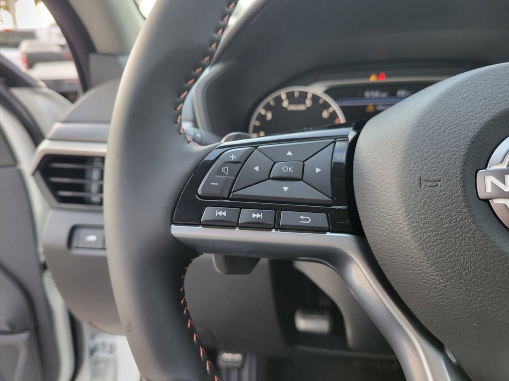 Used 2025 Nissan Altima 2.5 SR FWD image 19
