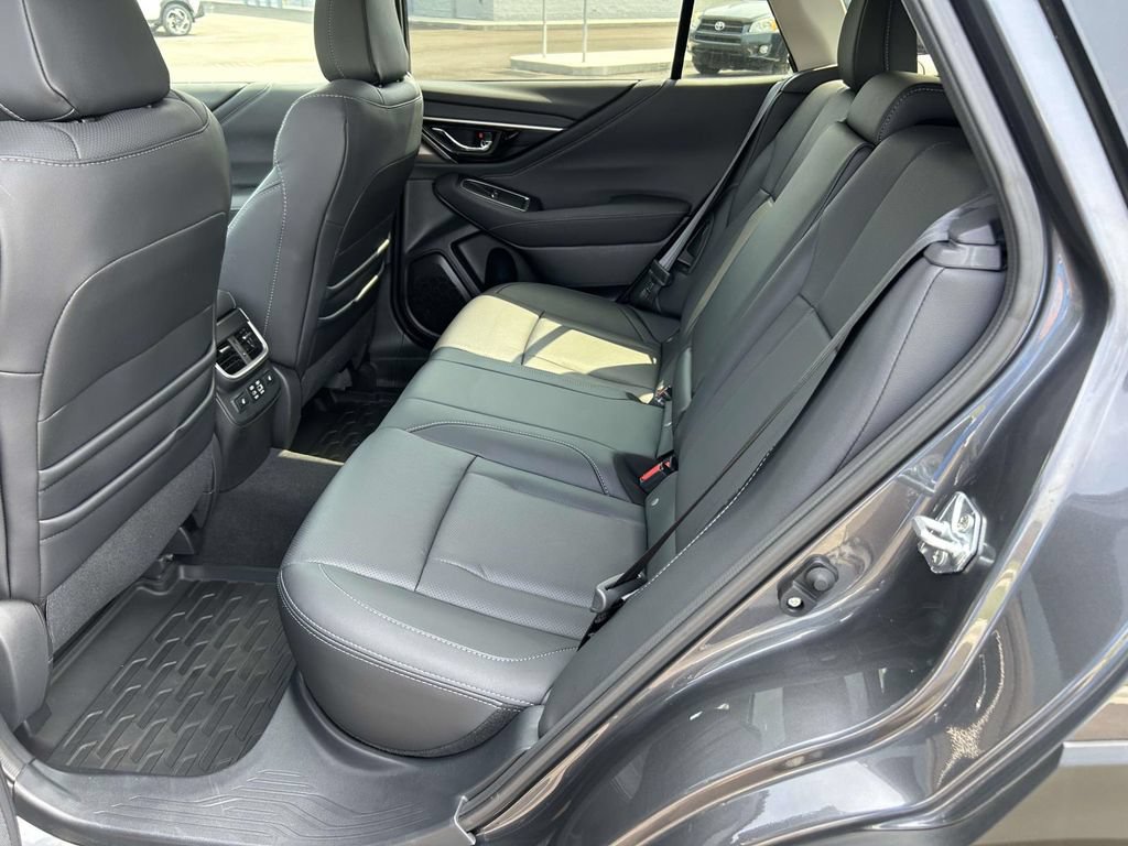 Certified 2025 Subaru Outback Limited AWD/4WD image 13