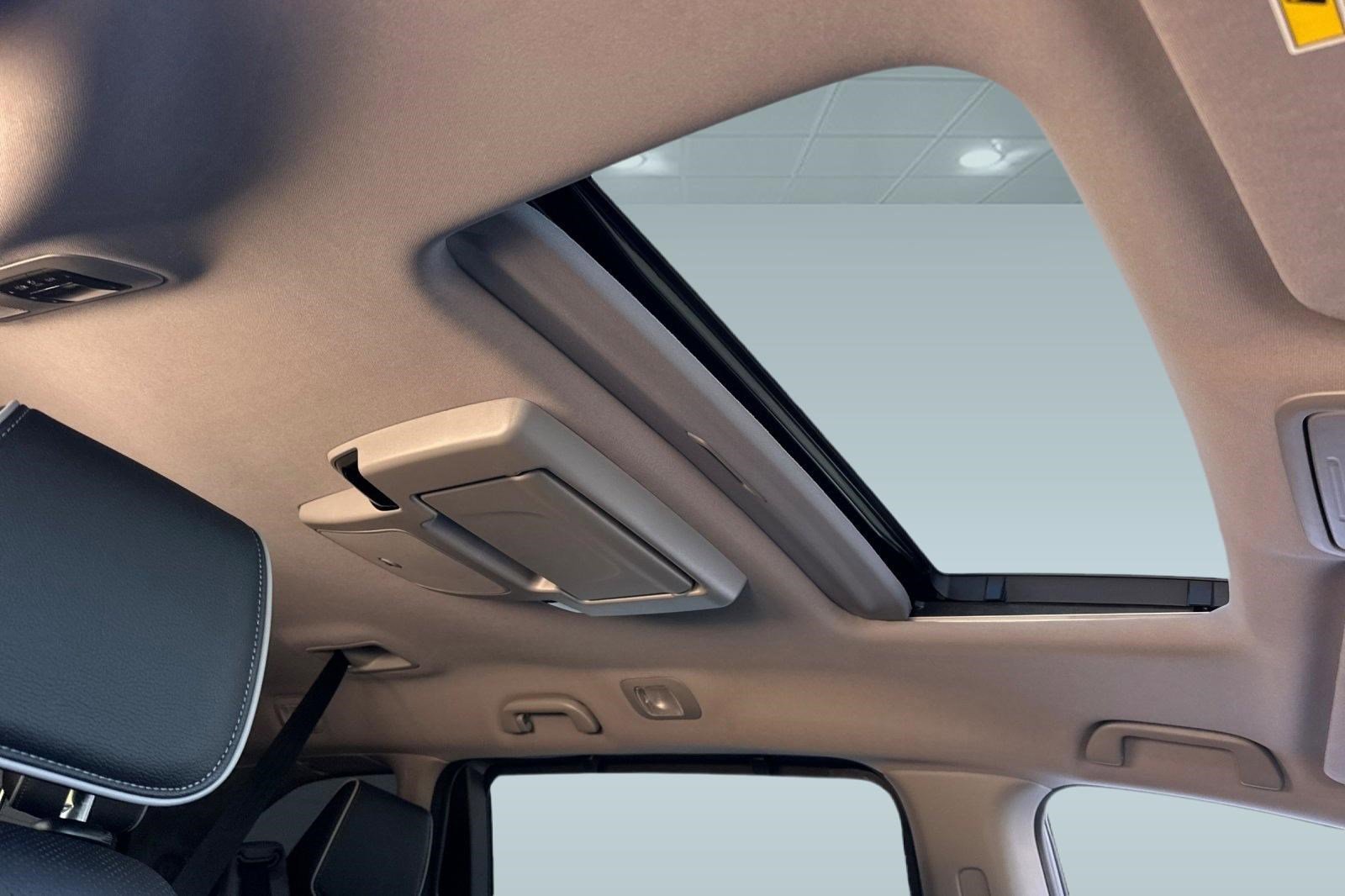 Certified 2024 Honda Odyssey Elite image 15
