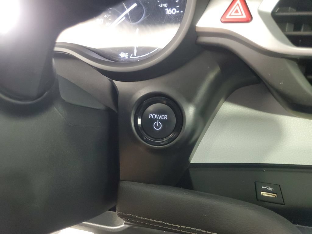 Used 2025 Toyota Sienna XLE w/ XLE Plus Package FWD image 22