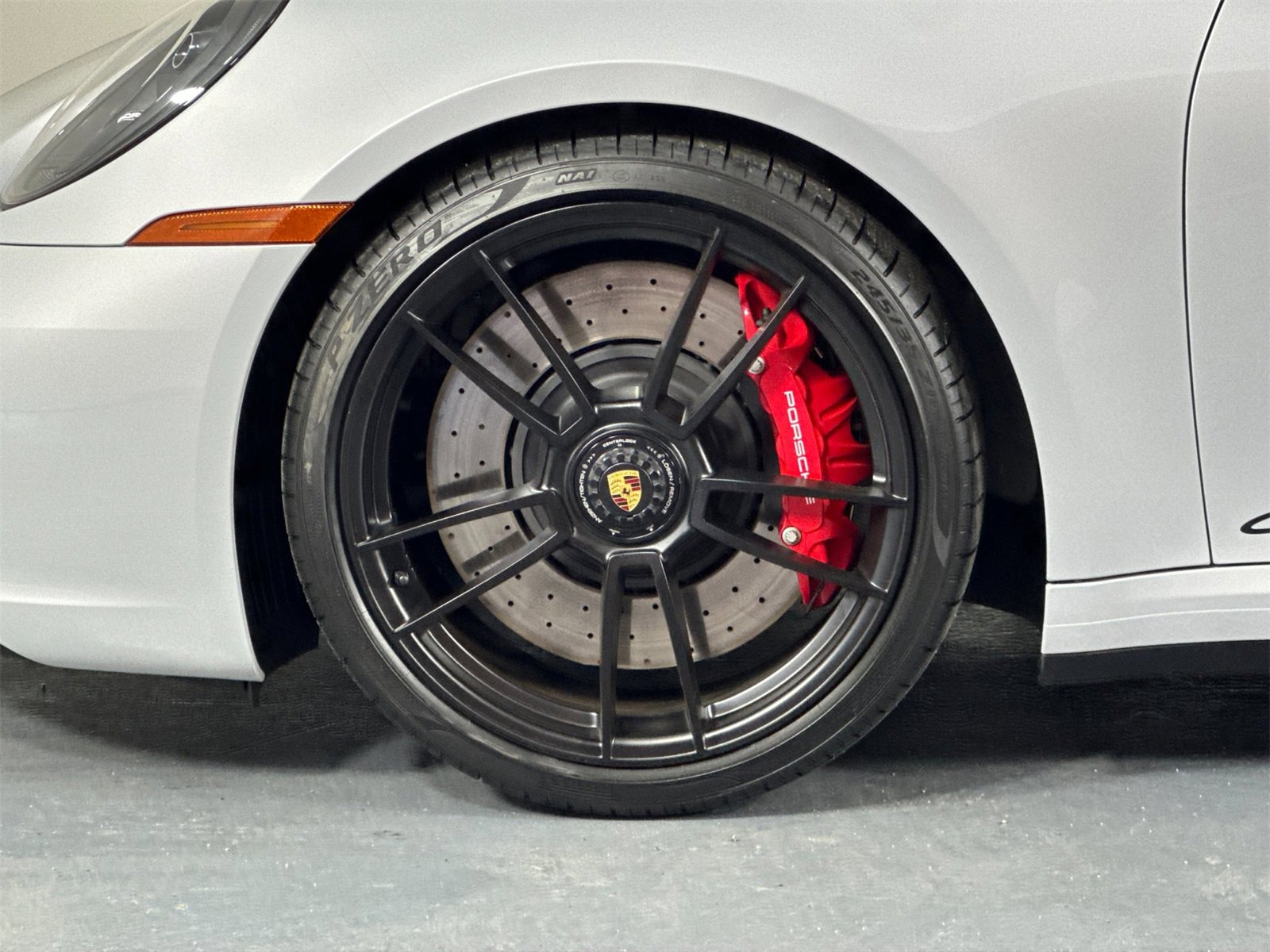 Used 2024 Porsche 911 Carrera 4 GTS image 31