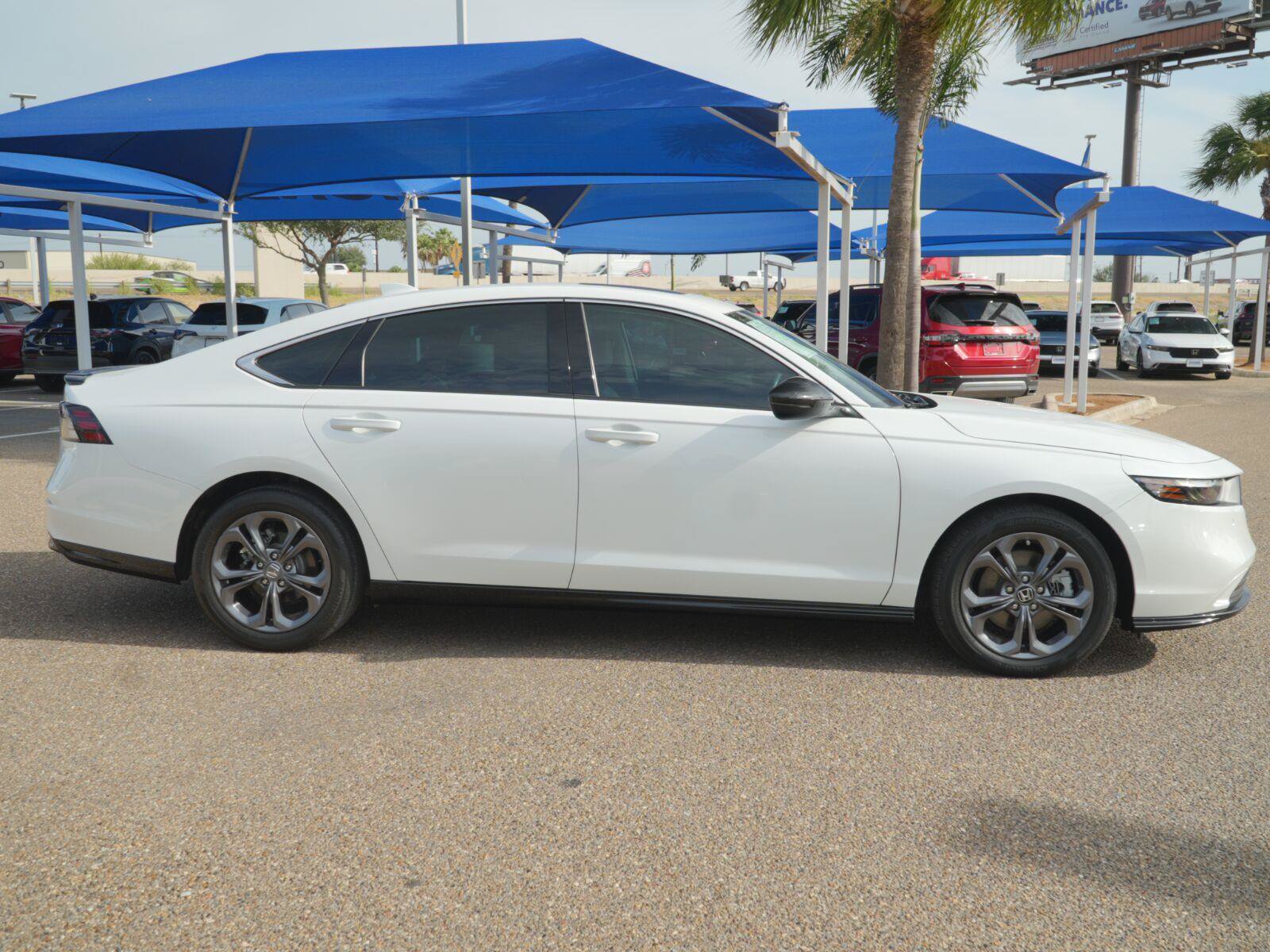 Used 2024 Honda Accord EX-L image 9