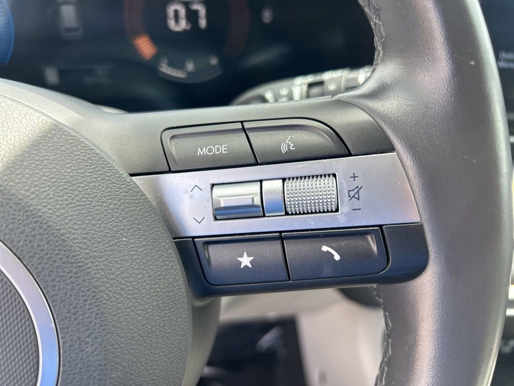 Used 2024 Hyundai Kona SEL image 39