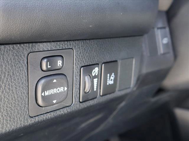 Used 2018 Toyota RAV4 Limited AWD/4WD image 13