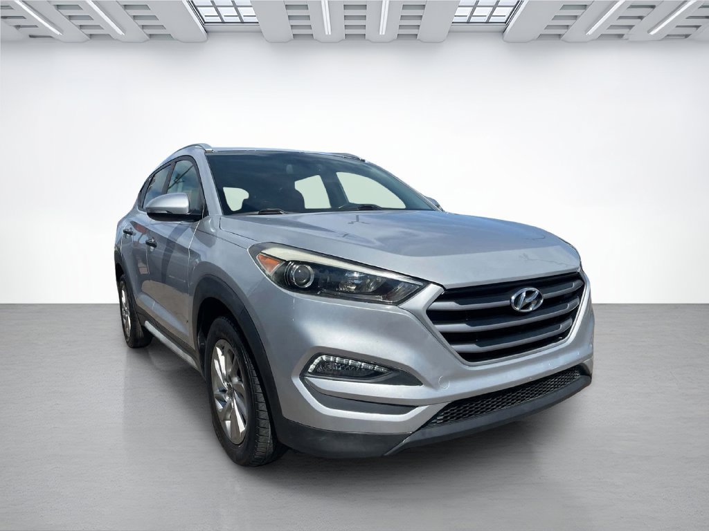 Used 2017 Hyundai Tucson SE Plus FWD image 3