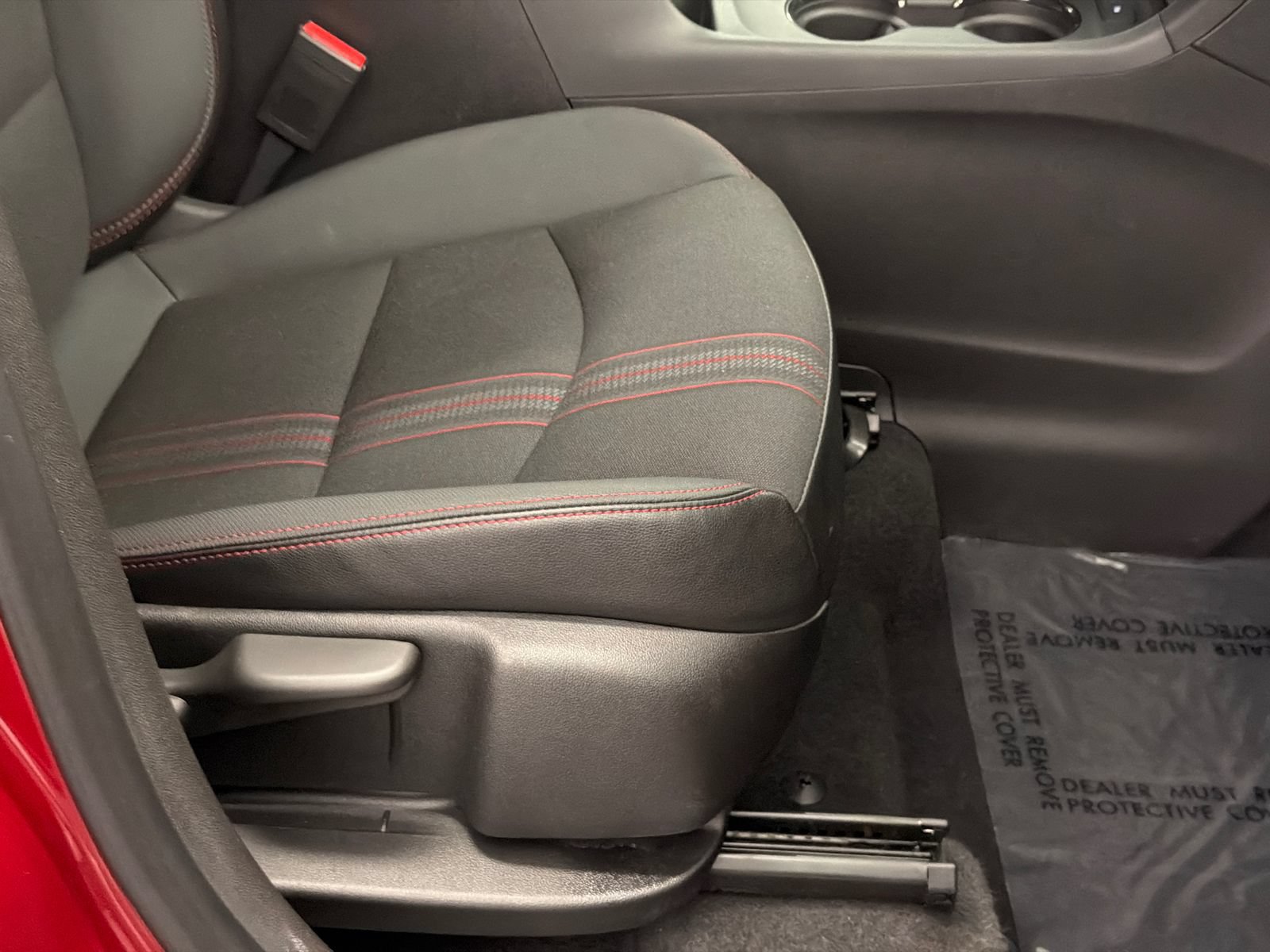 Used 2023 Chevrolet Equinox RS FWD image 12