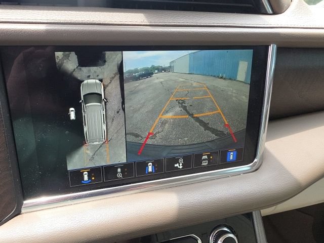 Used 2022 GMC Yukon Denali RWD image 13