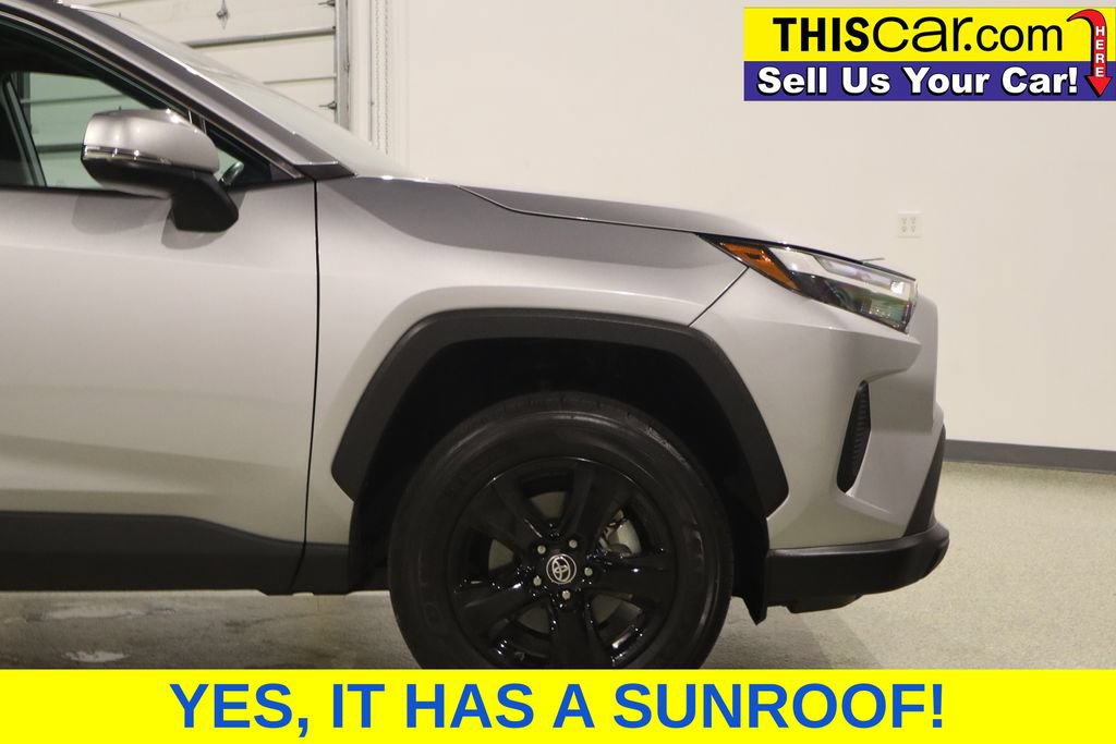 Used 2022 Toyota RAV4 XLE w/ Convenience Package AWD/4WD image 13