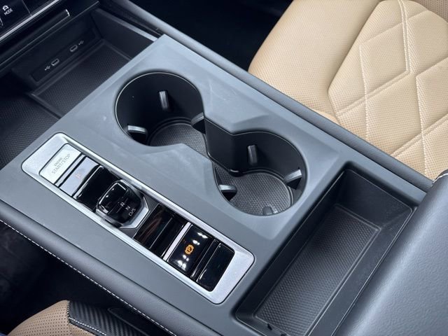 Used 2024 Volkswagen Atlas Cross Sport SE image 19