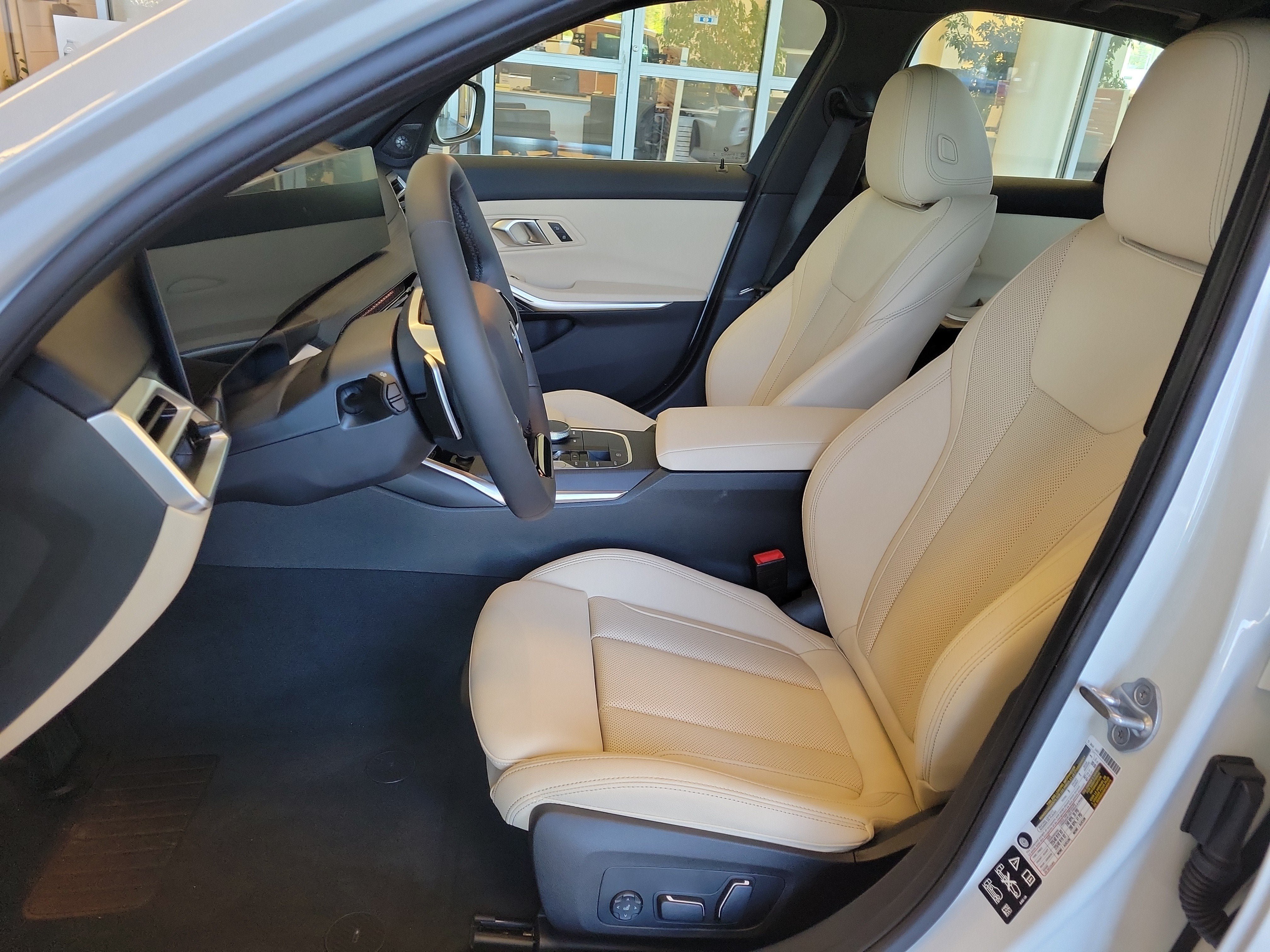 New 2026 BMW 330i xDrive Sedan w/ Premium Package AWD/4WD image 4