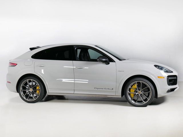 Used 2021 Porsche Cayenne Turbo S image 8