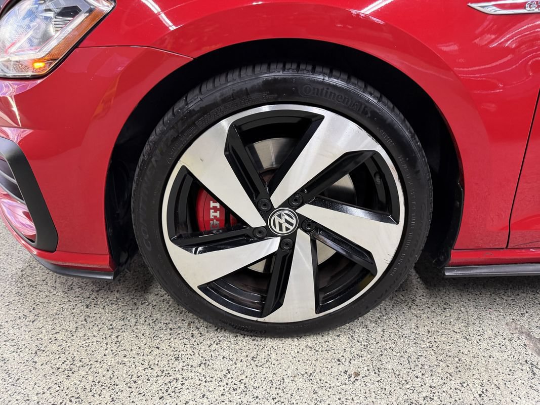 Used 2019 Volkswagen GTI SE FWD image 35