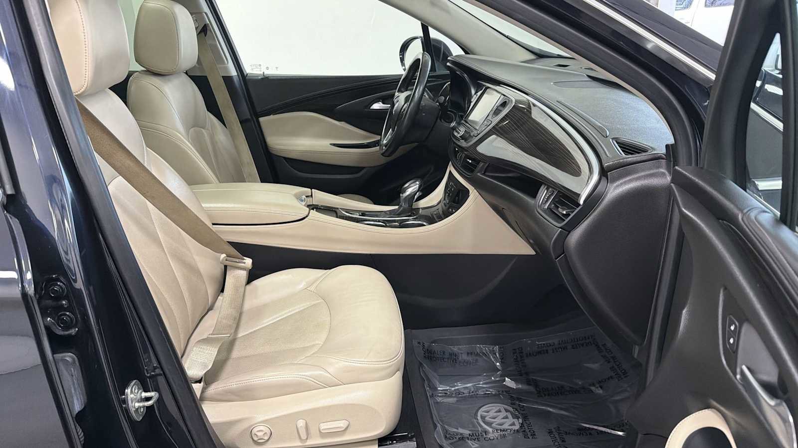 Used 2020 Buick Envision Premium image 30