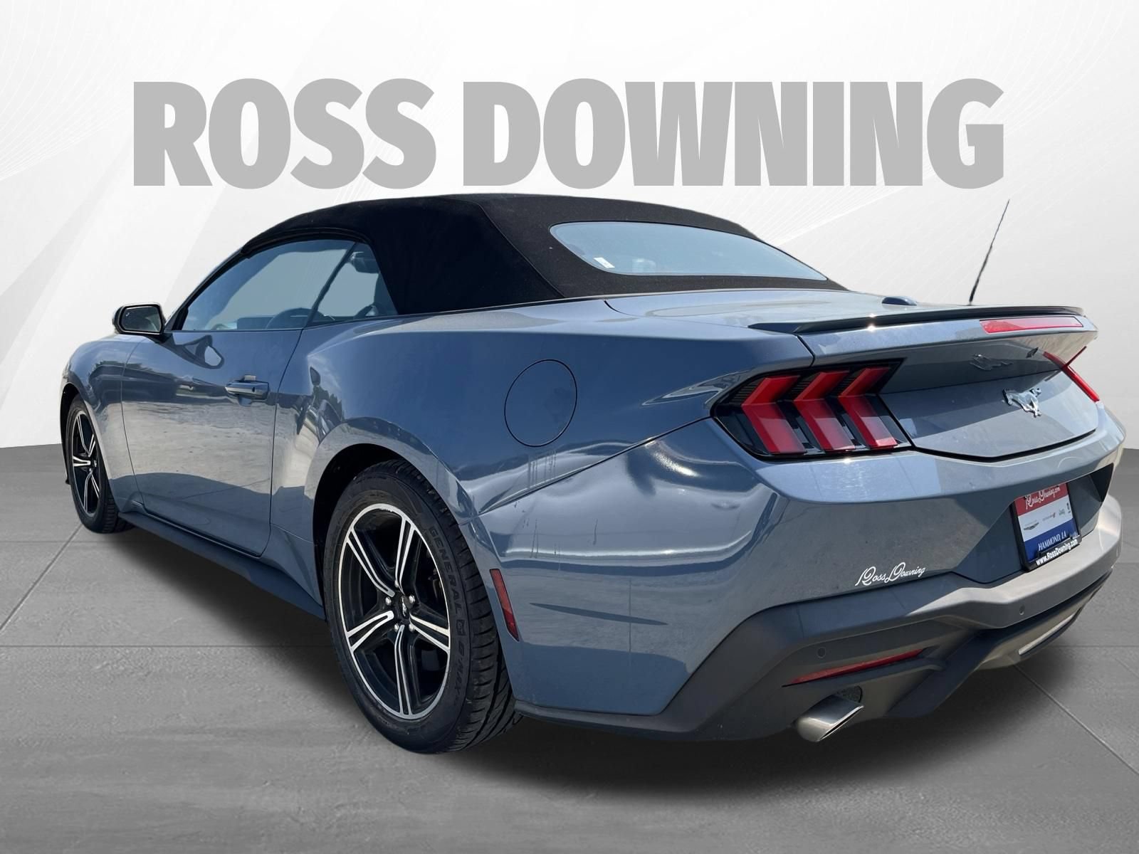 Used 2024 Ford Mustang Premium RWD image 6
