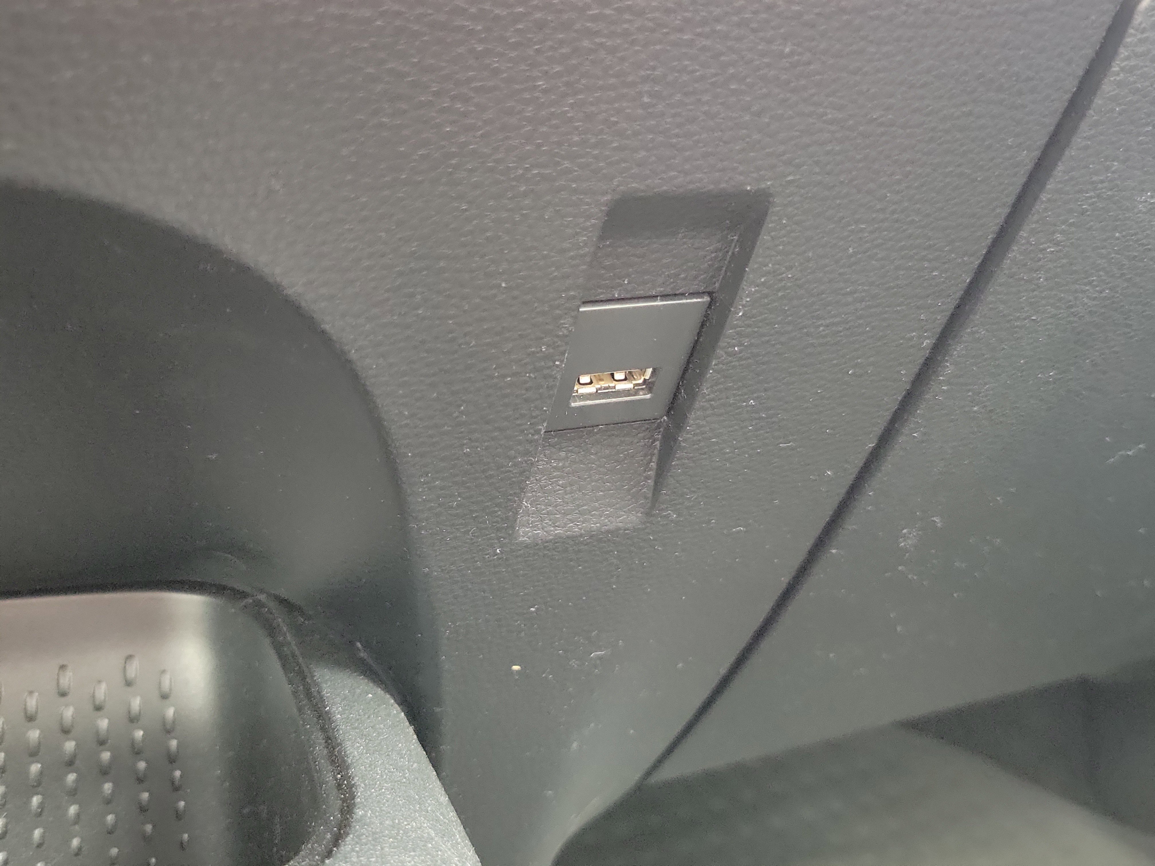 Used 2022 Toyota Corolla SE image 29