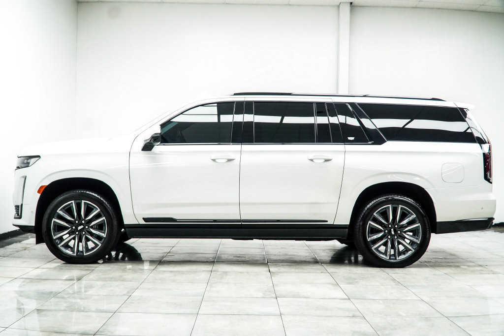 Used 2024 Cadillac Escalade ESV Sport w/ Touring Package AWD/4WD image 13