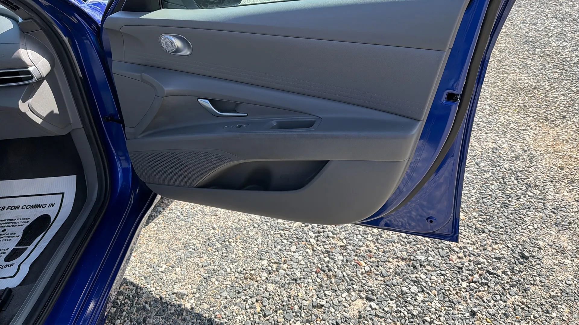 Used 2023 Hyundai Elantra SE FWD image 26
