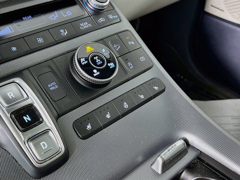 Used 2024 Hyundai Palisade Limited AWD/4WD image 20