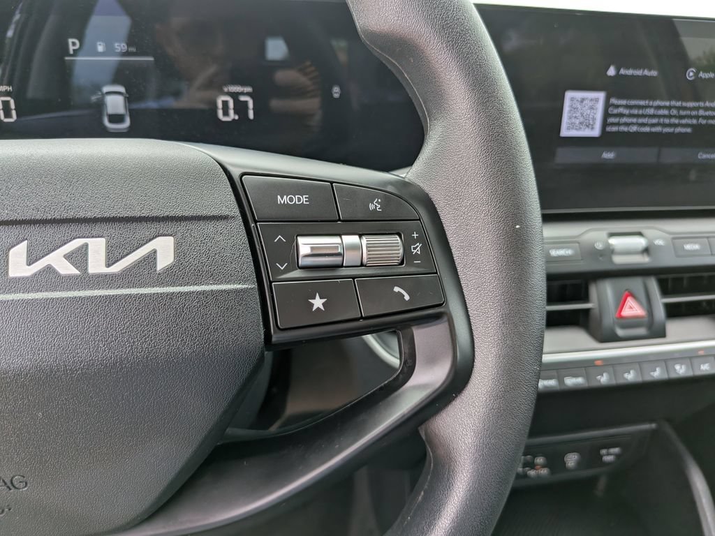 Certified 2025 Kia K4 FWD image 30