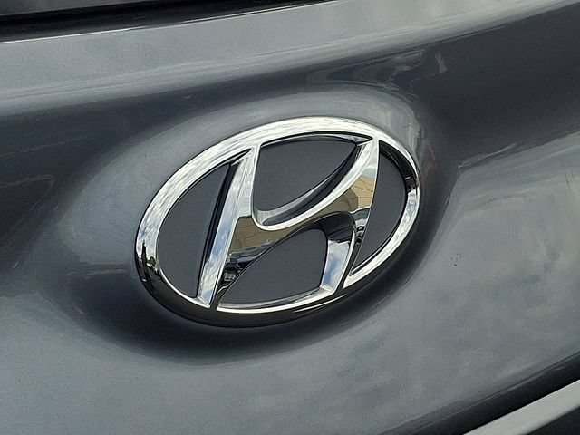 Certified 2021 Hyundai Kona SEL Plus w/ Cargo Package AWD/4WD image 3