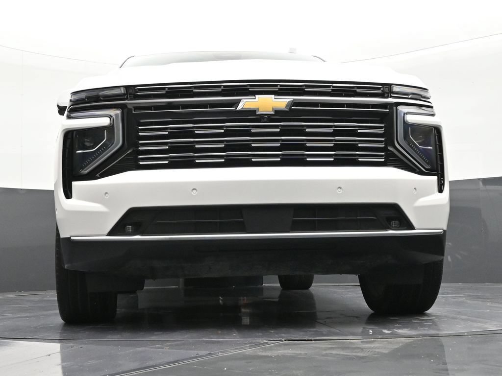 Used 2025 Chevrolet Suburban High Country AWD/4WD image 26