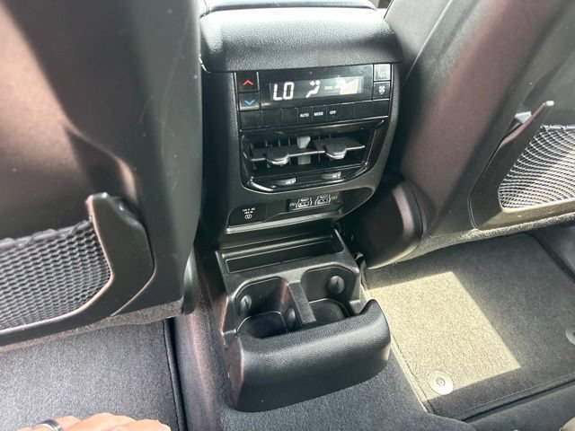 Used 2023 Jeep Grand Cherokee L Laredo AWD/4WD image 32