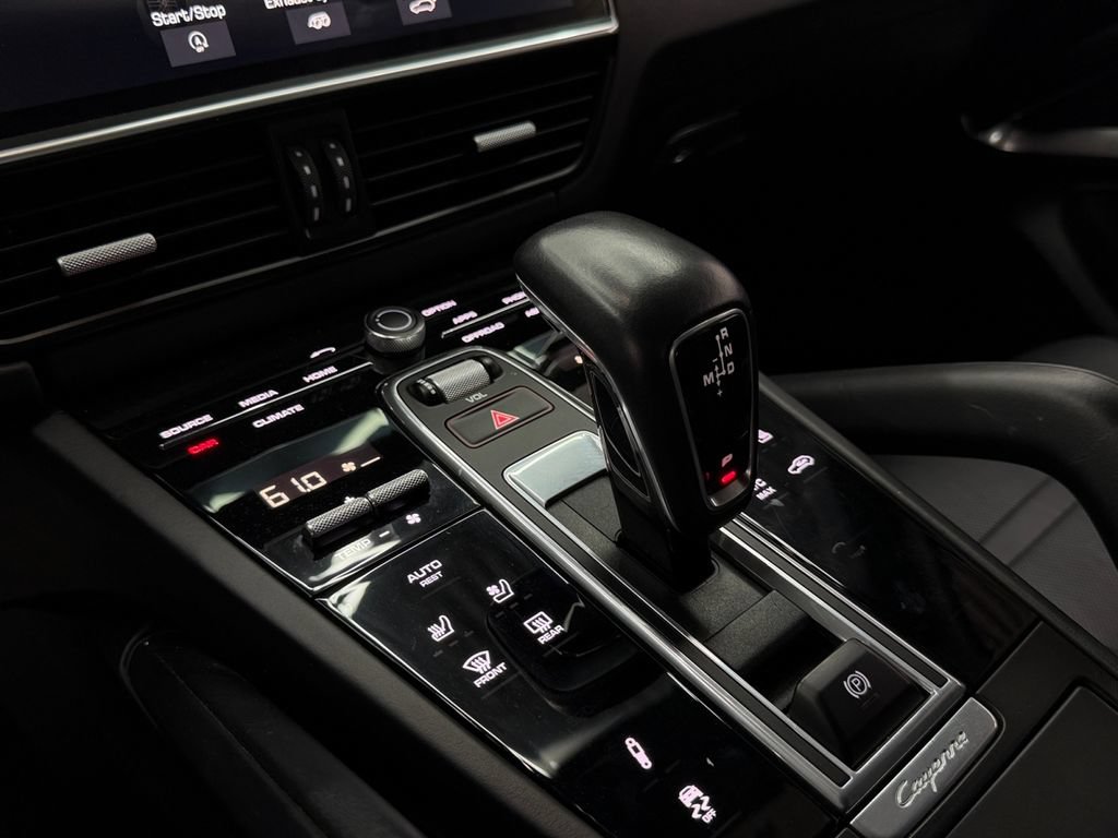 Used 2019 Porsche Cayenne Turbo AWD/4WD image 21