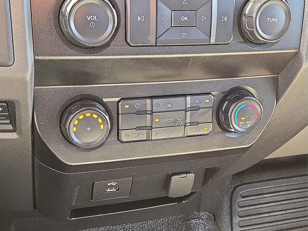 Used 2021 Ford F350 XL w/ Power Equipment Group image 28