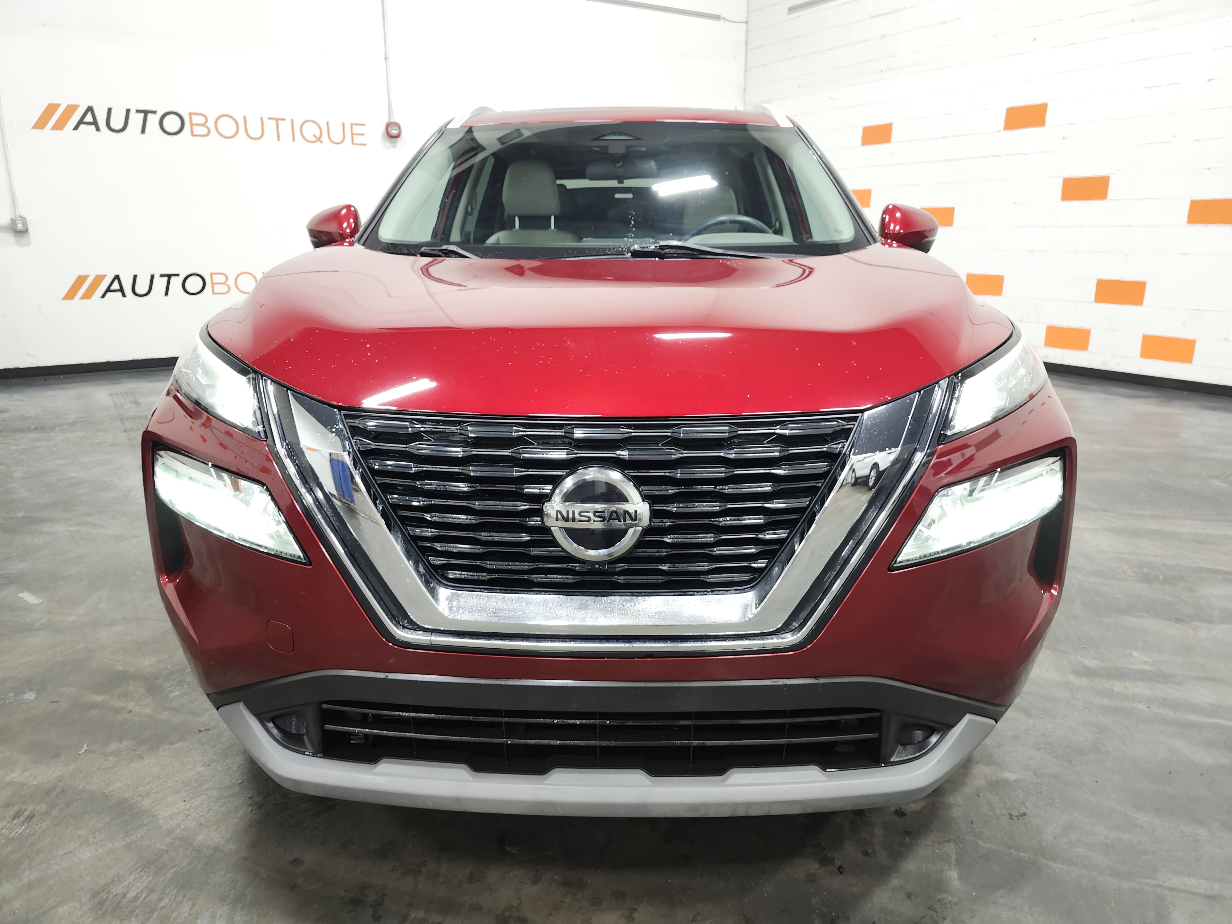 Used 2021 Nissan Rogue SV w/ Premium Package image 13