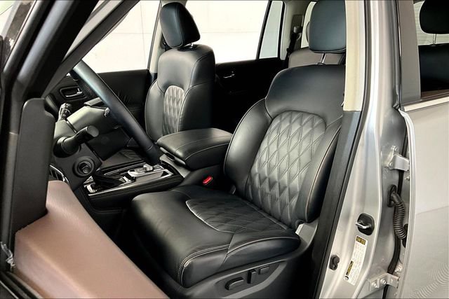 Used 2024 Nissan Armada Platinum w/ Captain's Chairs Package image 25